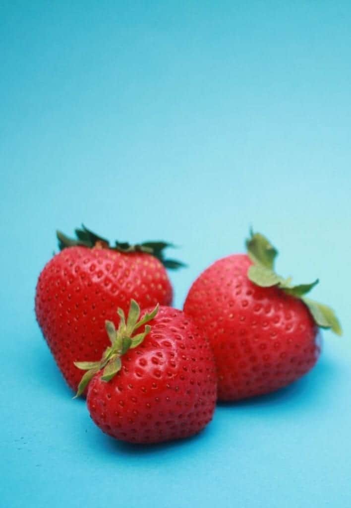 Health and beauty benefits of strawberries. strawberry health. strawberry beauty
