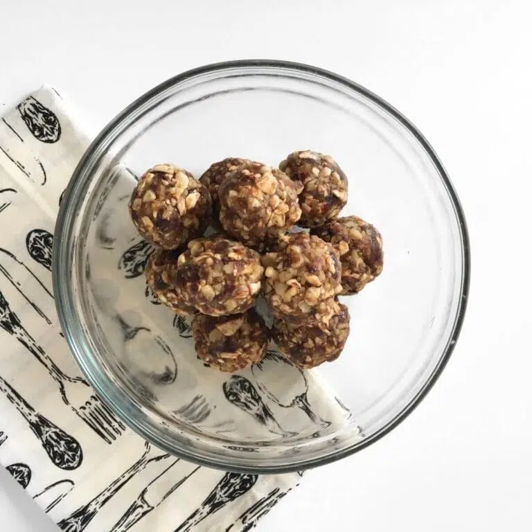 How to Make These Amazing Paleo Apple Pie Bites recipe for a healthy gut and healing.