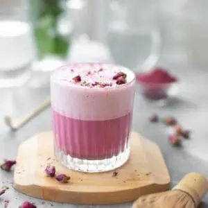 Beetroot latte made with beet powder and collagen.
