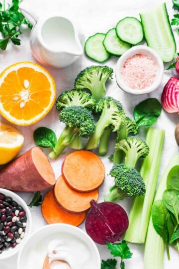 Eating healthy foods for good nutrition for aging skin prevention.