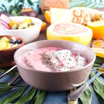 Vegan Berry Pitaya Low Carb Smoothie Bowl Recipe