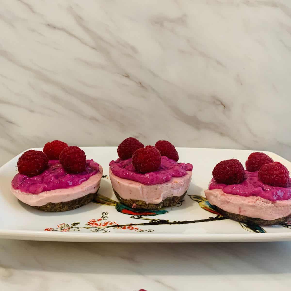 Ultimate raw raspberry cheesecake that is gluten-free and vegan too.