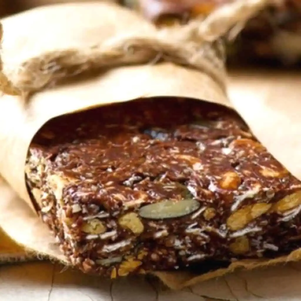 How To Make Healthy & Easy Ginger Nutmeg Oat Bars