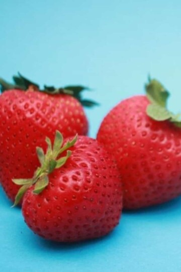strawberries nutritional content
