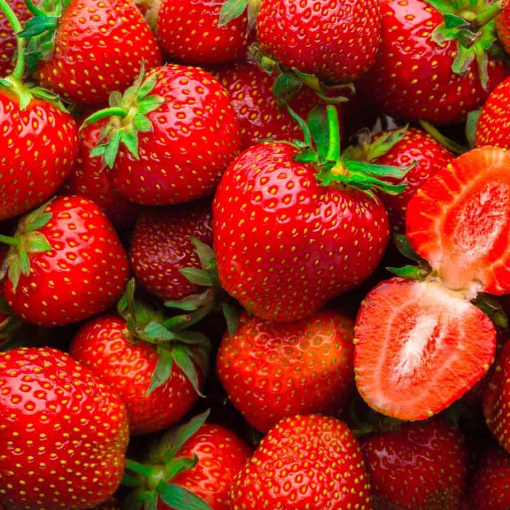 strawberries nutritional content