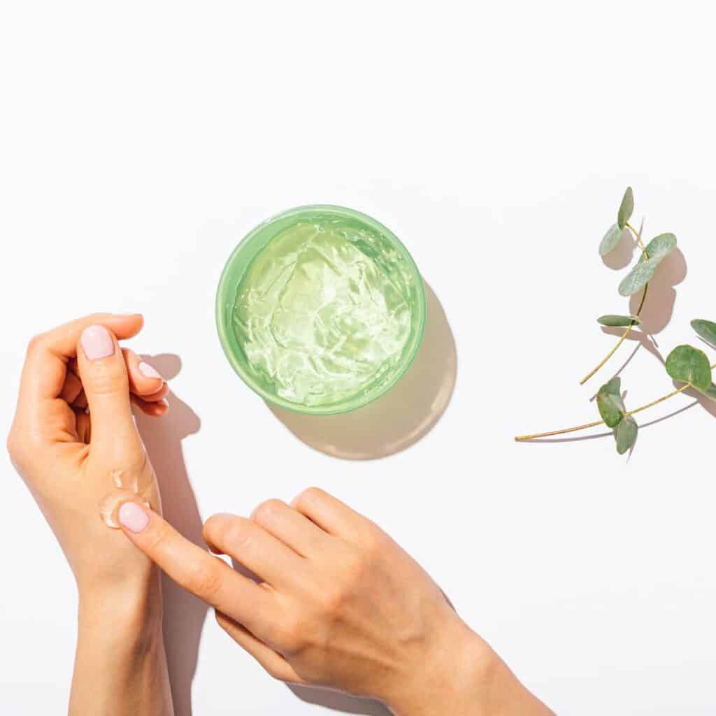 Homemade aloe vera face mask 
