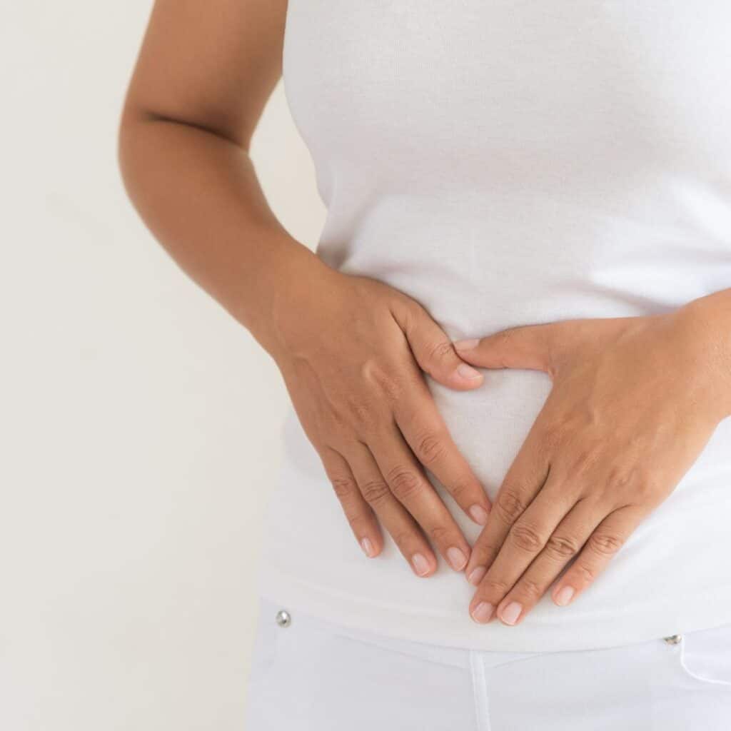 how to stop and fix gut and stomach bloating fast naturally