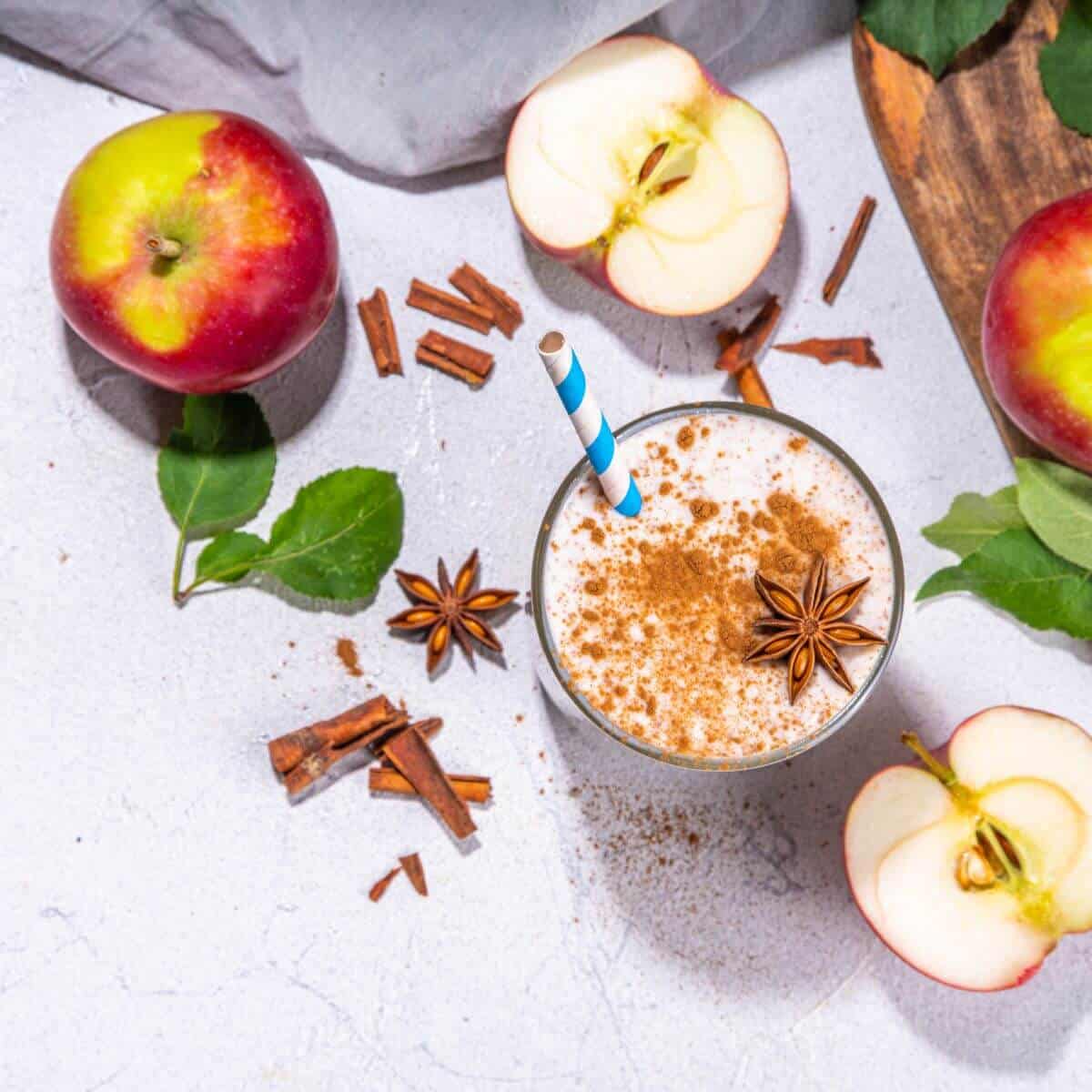Simple Crisp Apple Pie Smoothie