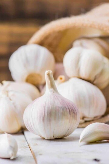 raw garlic is garlic good for you and can it boost immunity