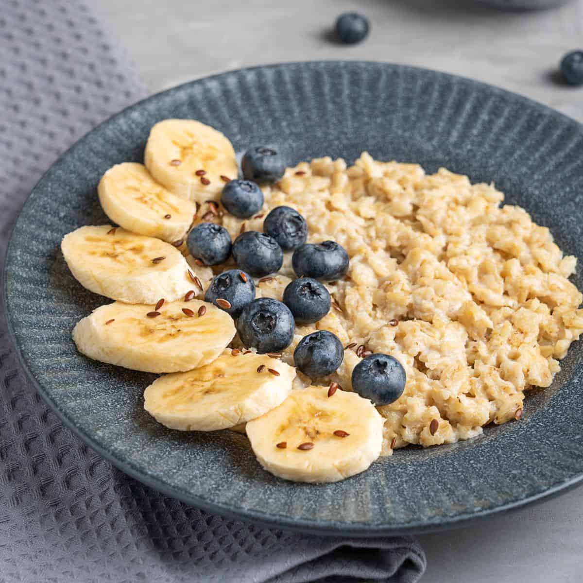 Blueberry hemp overnight oats recipe