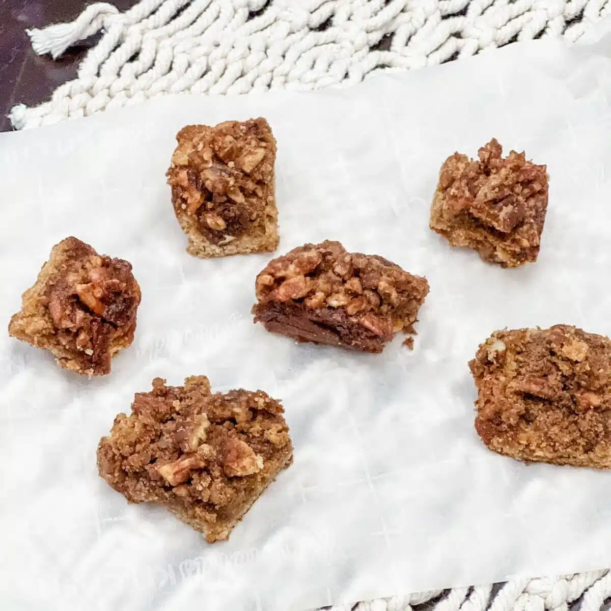Enjoy These Easy, Healthy Vegan Pecan Pie Bars Recipe!
