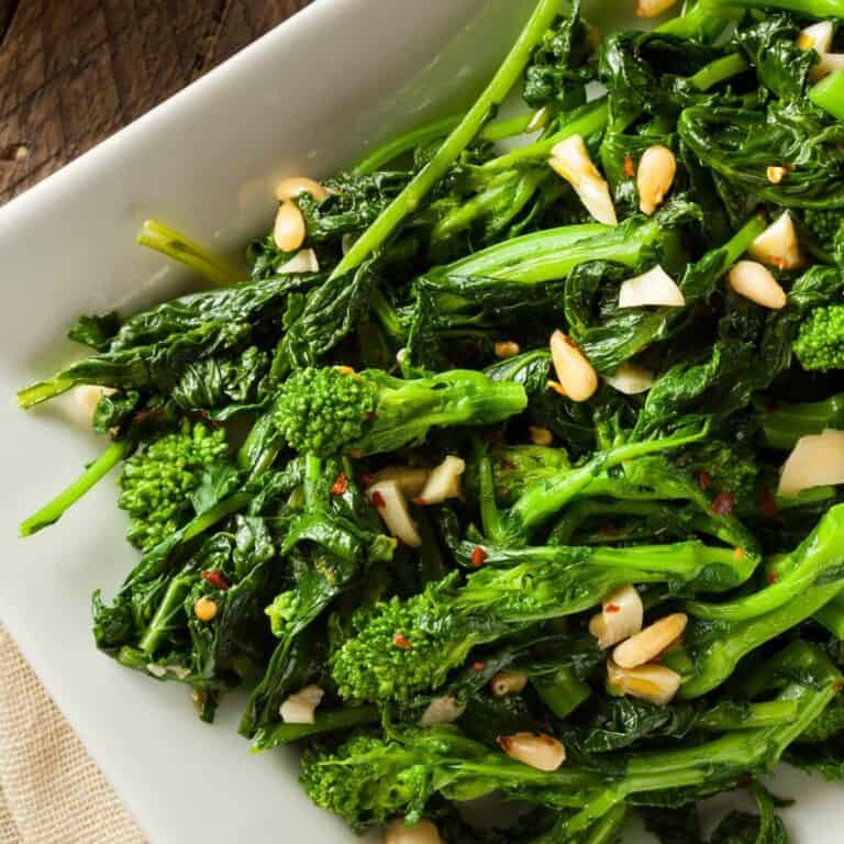how to cook broccoli rabe with garlic and oil
