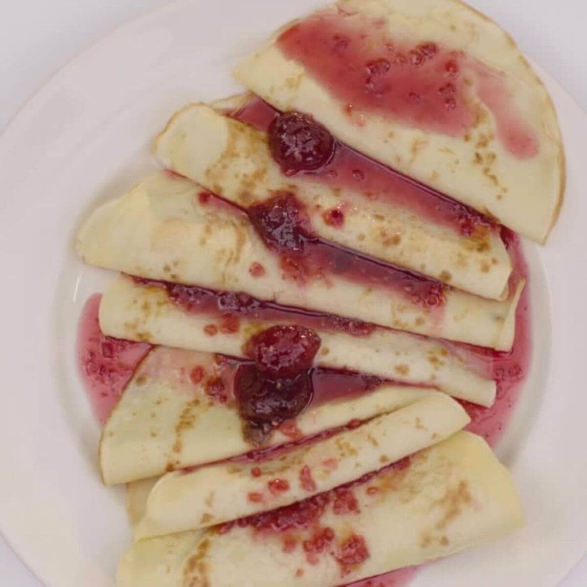 Easy raspberry crepes recipe