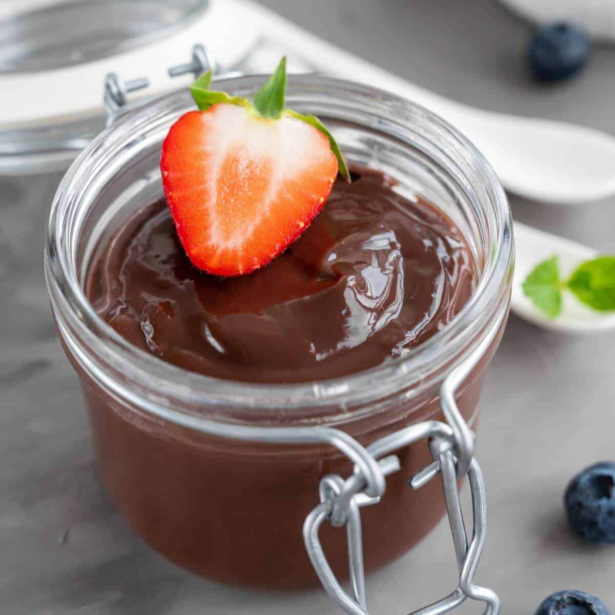 easy to make healthy chocolate protein pudding