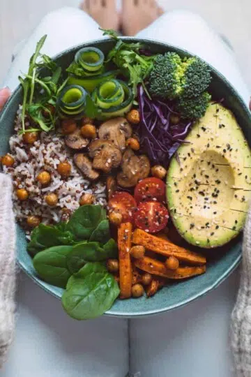 My top 25 holistic tips for a happy healthy new year.