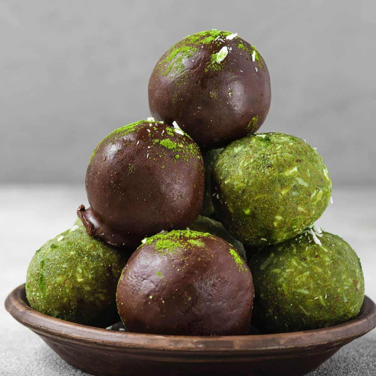 vegan cocout energy bites