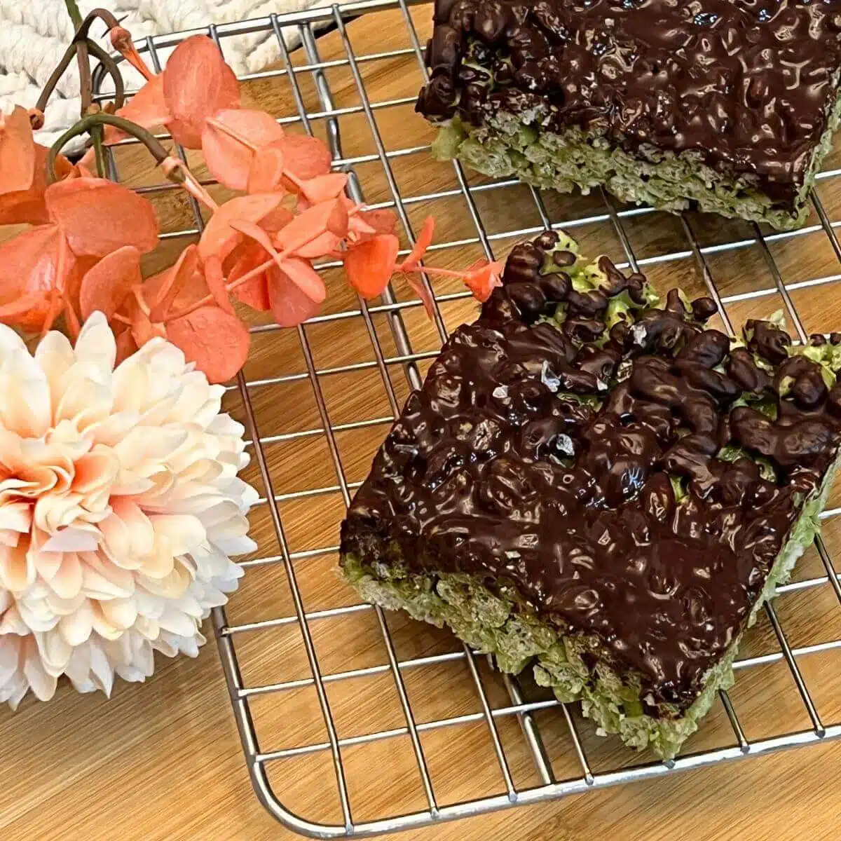 Healthy Homemade Matcha Chocolate Rice Krispies Treat Recipe