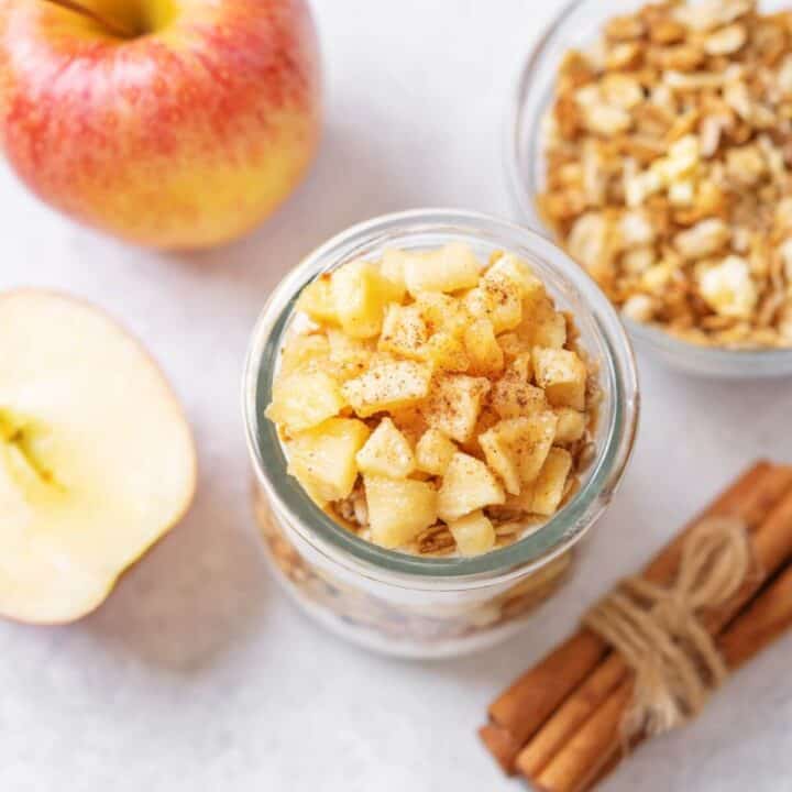 Enjoy This Apple & Cinnamon Overnight Oats Recipe
