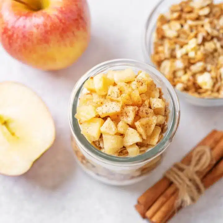 Enjoy This Apple & Cinnamon Overnight Oats Recipe