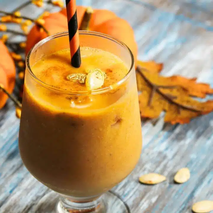 spiced pumpkin pie smoothie