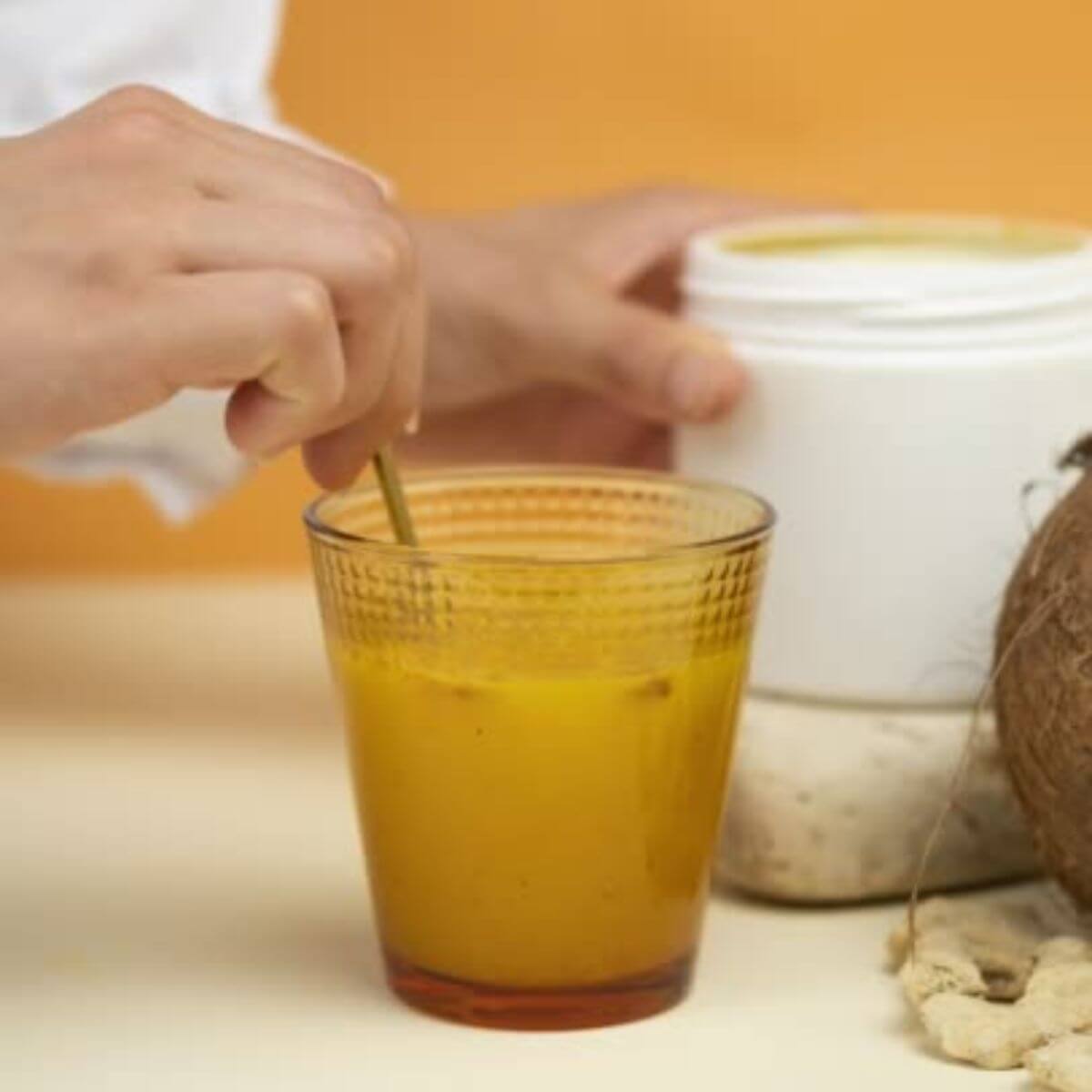 turmeric ginger warming anti-inflammatory spices autumn foods in season