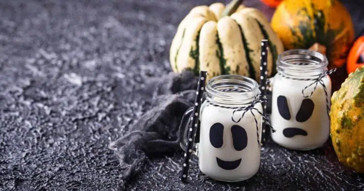 This vanilla bean ghost smoothie protein shake recipe is a fun, spooky treat for Halloween that’s both healthy and delicious!