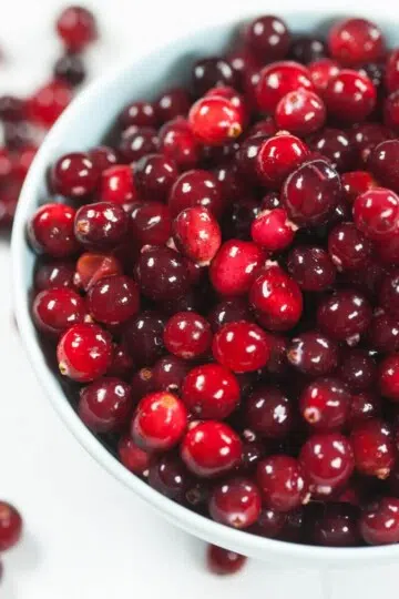 cranberry nutrients and nutrition facts