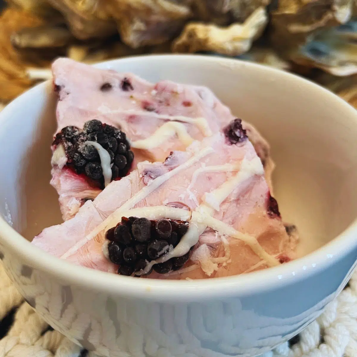 berry yogurt bark