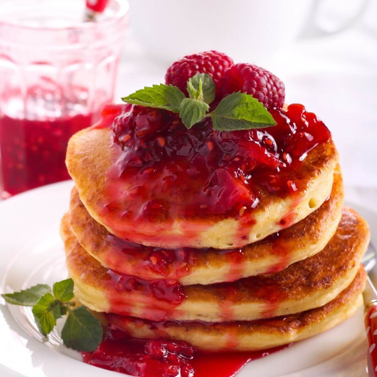 how to make raspberry pancakes fluffy and easy