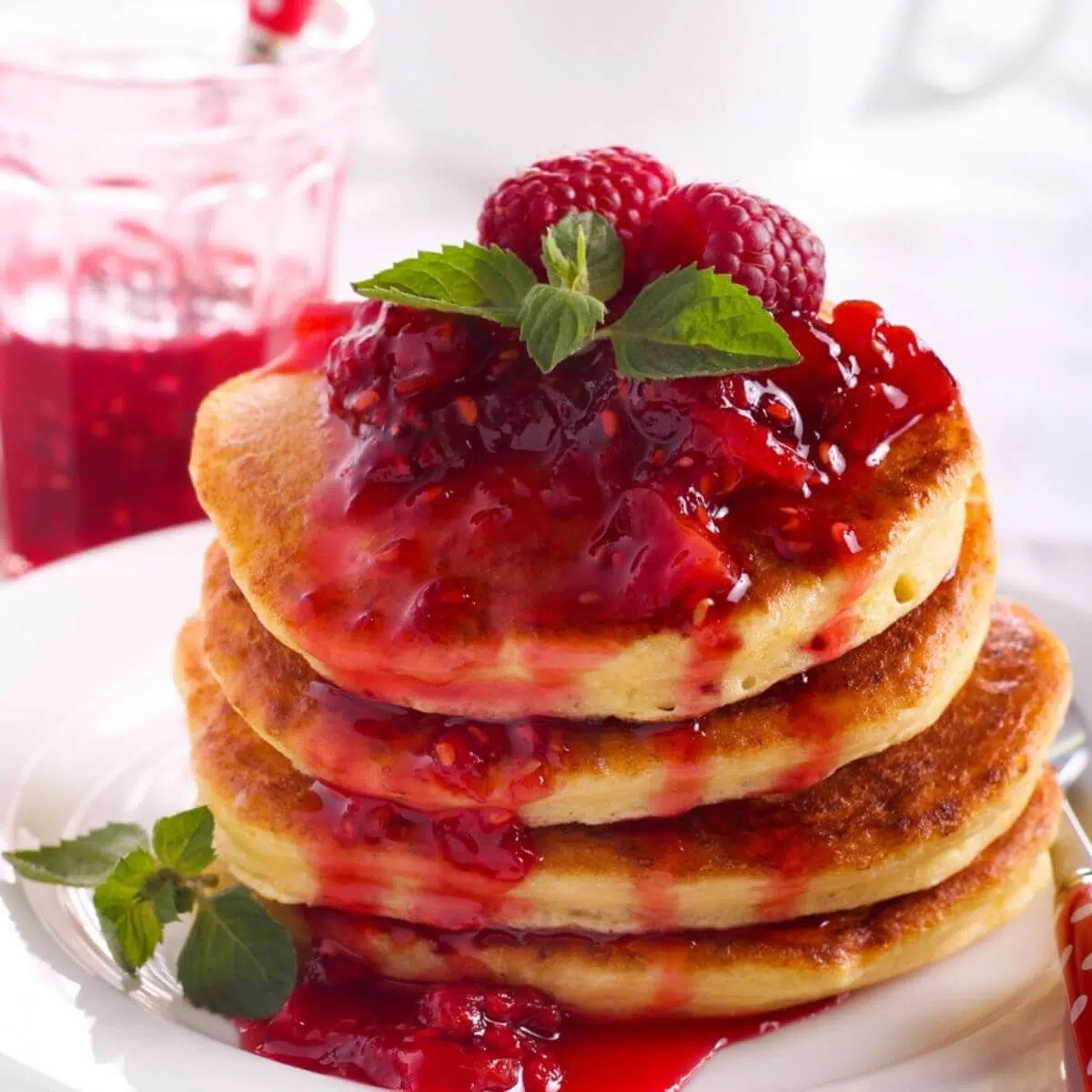 how to make raspberry pancakes fluffy and easy