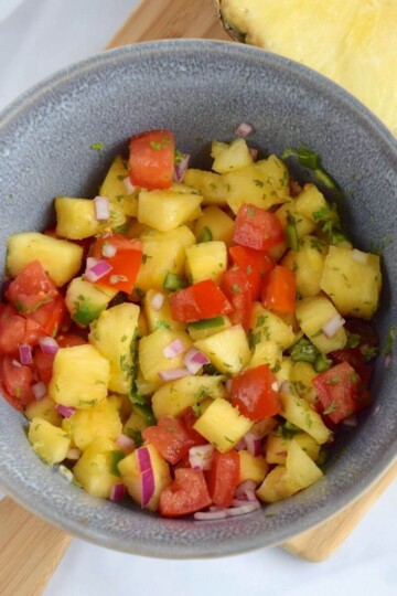 easy pineapple salsa