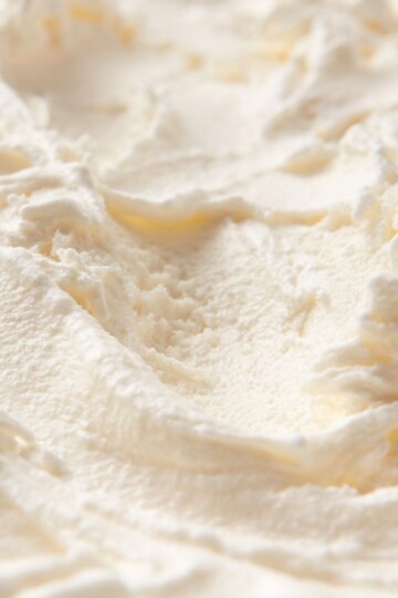 lemon glazed whipped cream