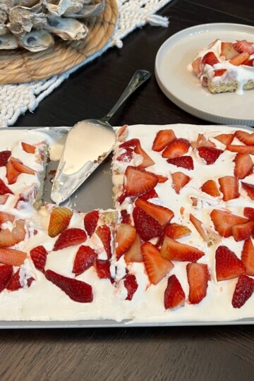 🍓 The Best Healthy Sheet Pan Baked Strawberry Shortcake (Gluten-Free, Dairy-Free Option!)