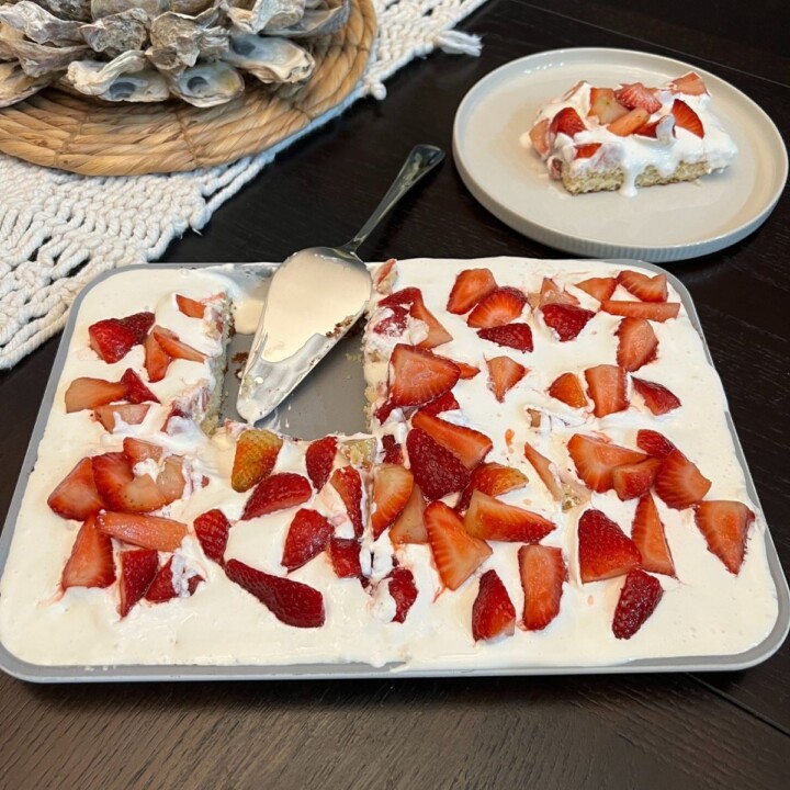 🍓 The Best Healthy Sheet Pan Baked Strawberry Shortcake (Gluten-Free, Dairy-Free Option!)