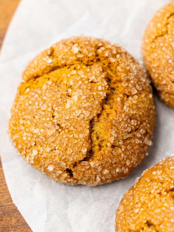 chewy ginger molasses cookies