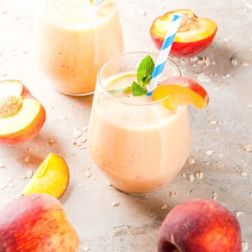 healthy peach smoothie recipe high protein gut friendly